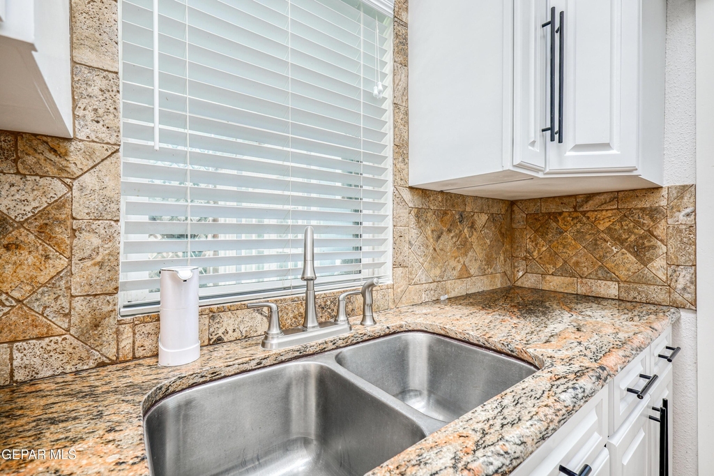 715 E Robinson Avenue - Photo 16