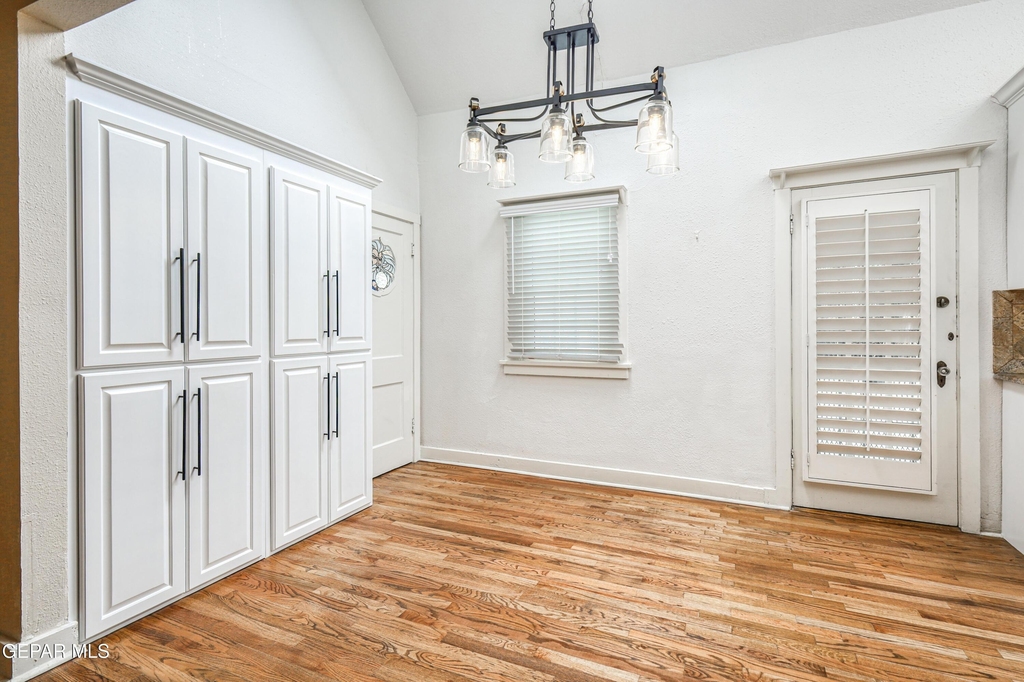 715 E Robinson Avenue - Photo 12