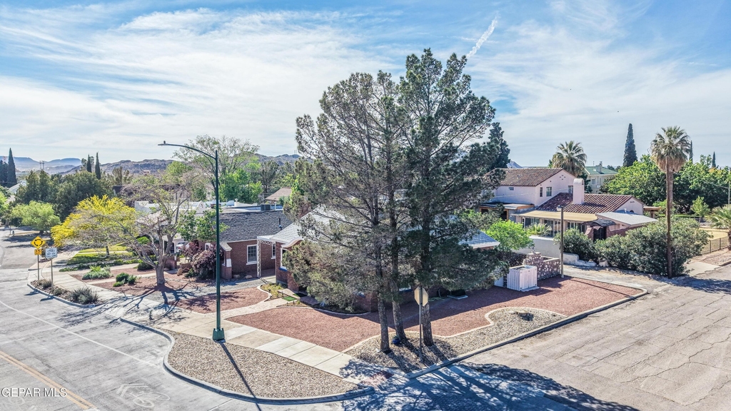 715 E Robinson Avenue - Photo 58