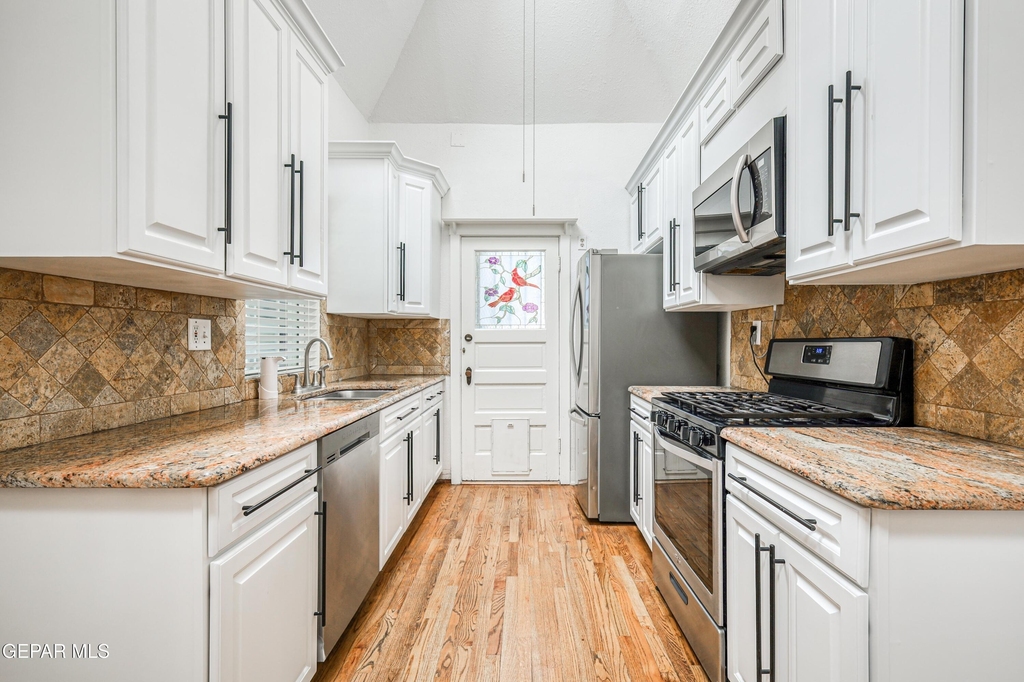 715 E Robinson Avenue - Photo 13