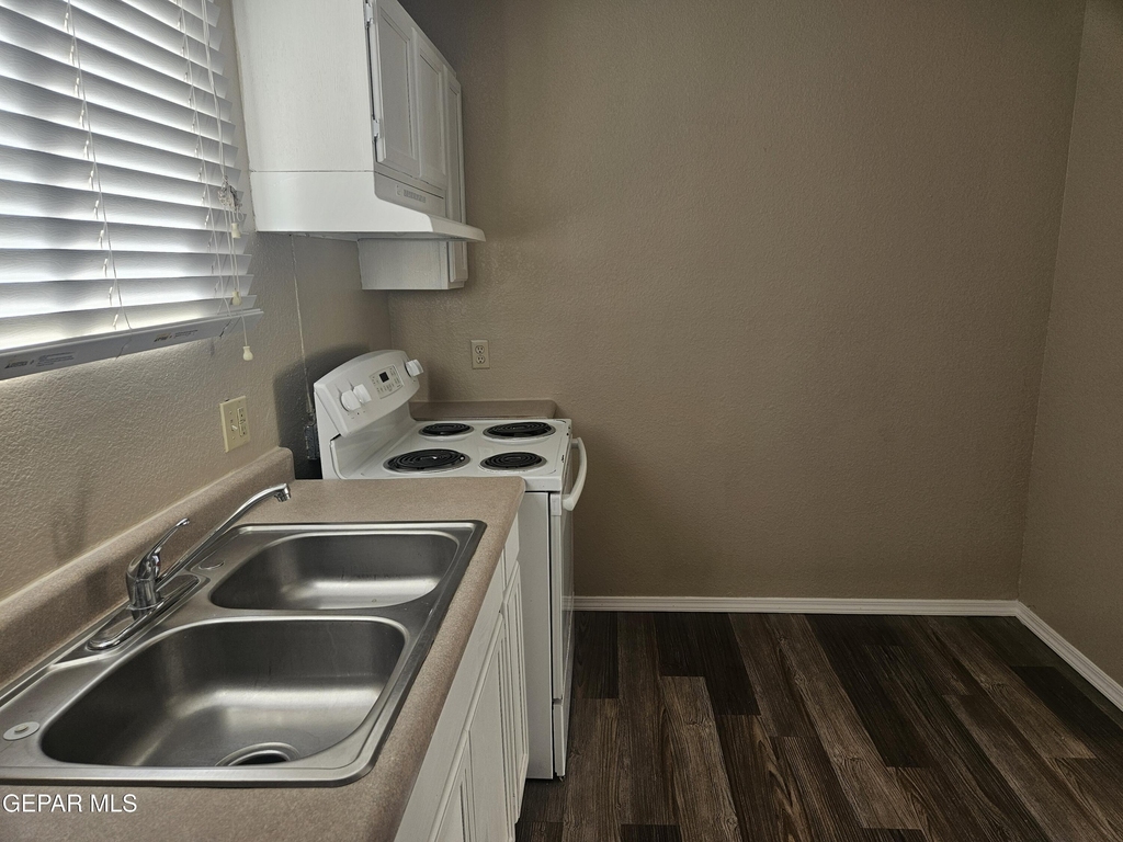 11054 Sunshine Court - Photo 4