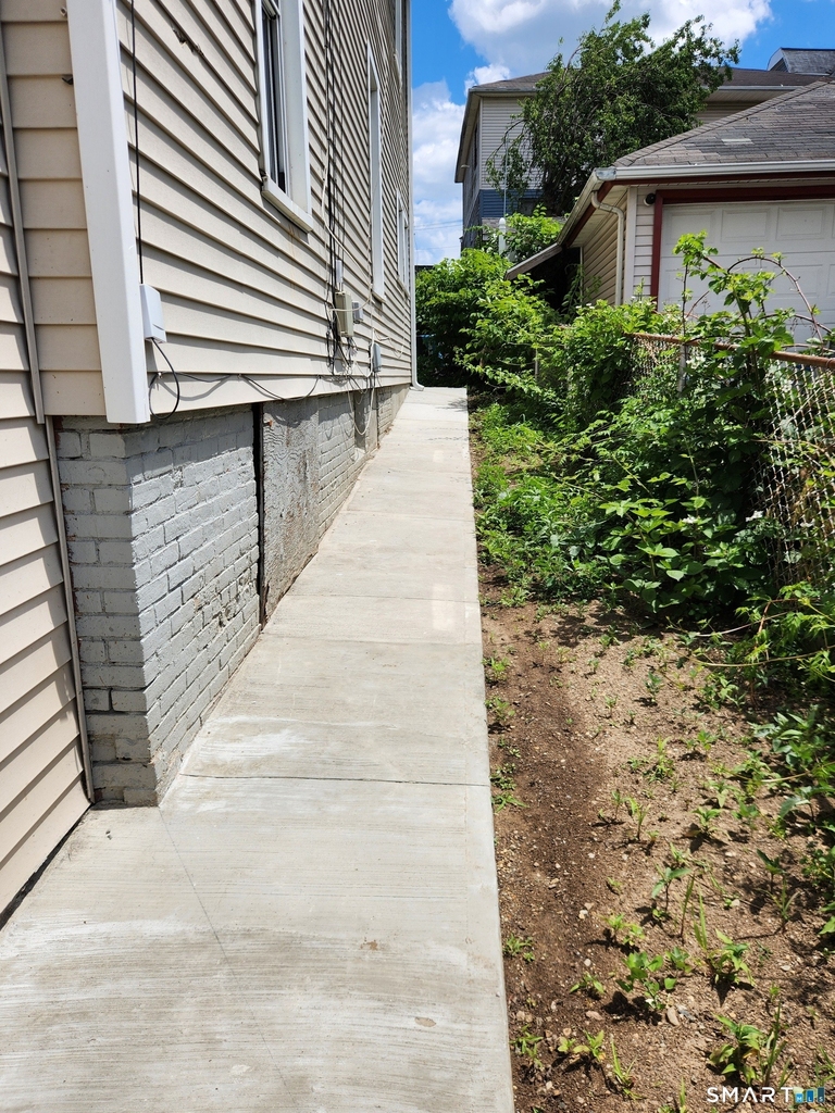 200 Harral Avenue - Photo 1