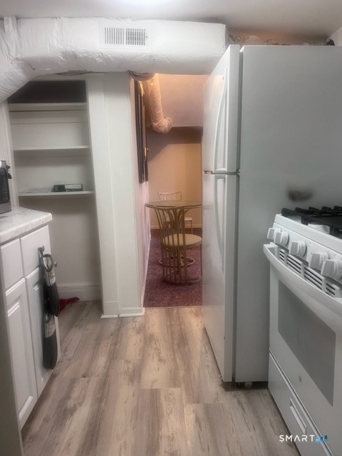 466 Derby Avenue - Photo 5