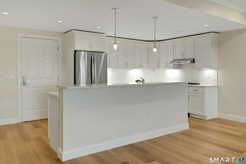 340 Heights Road - Photo 4