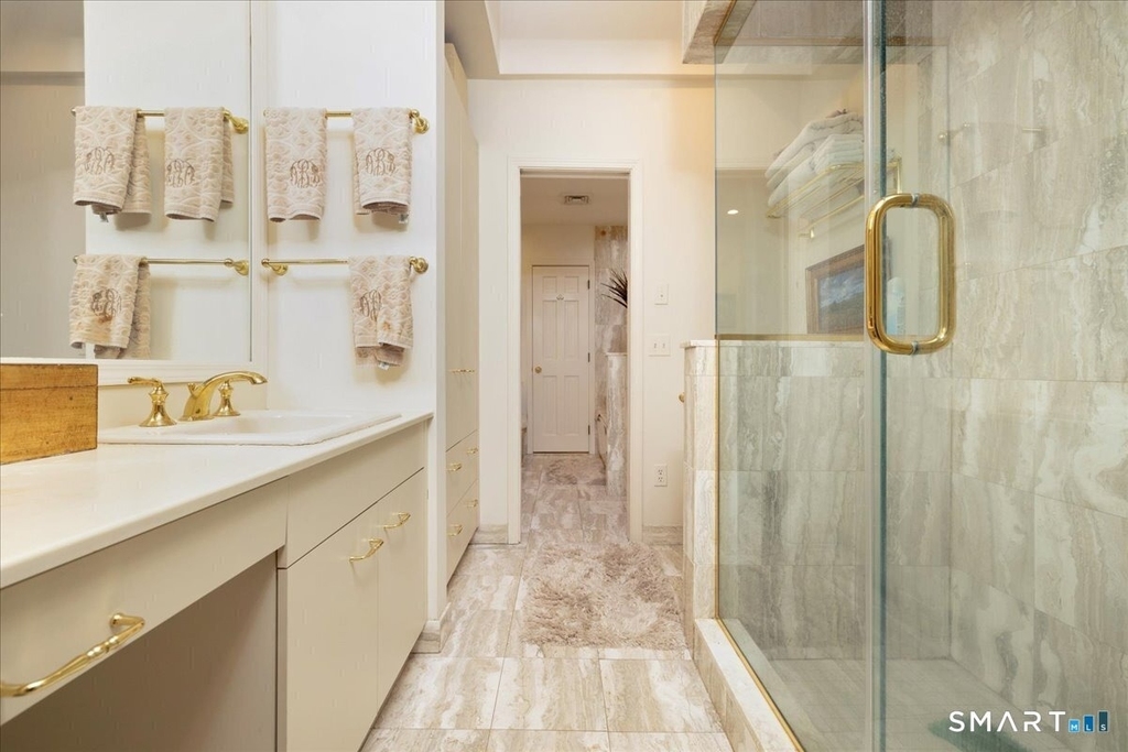 281 Pequot Avenue - Photo 15