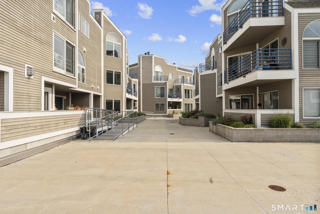95 Harbour Close - Photo 34