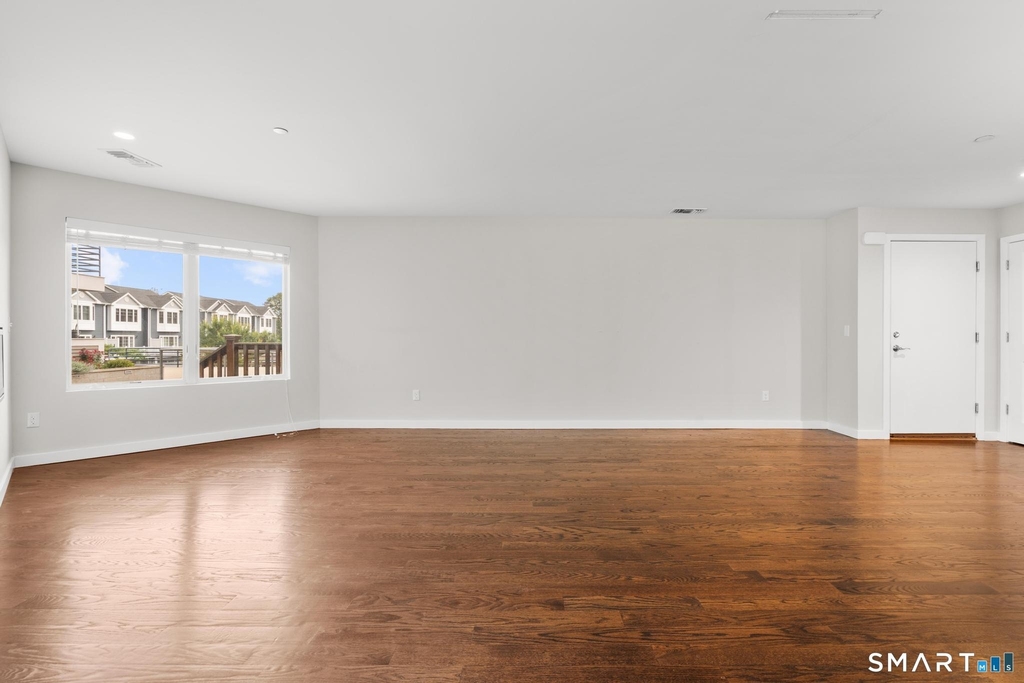 95 Harbour Close - Photo 6