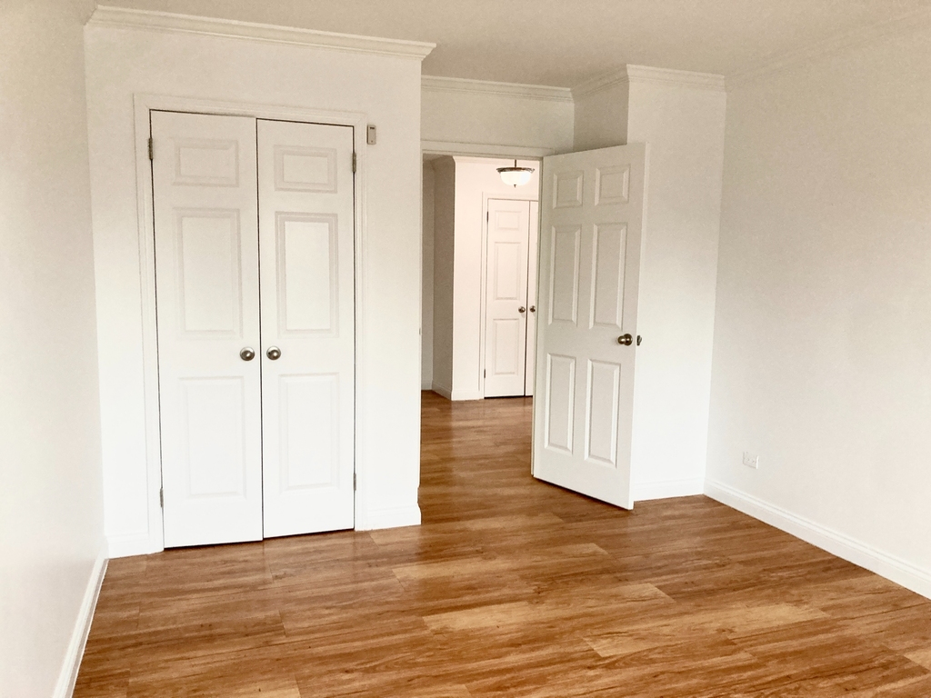 747 10th Avenue - Photo 8