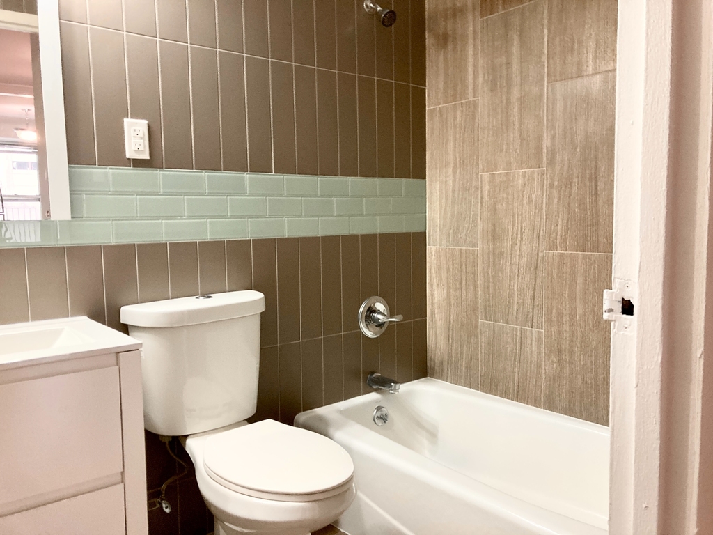 747 10th Avenue - Photo 5