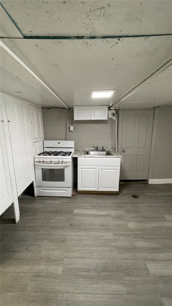 239 Ormond Ave - Photo 4