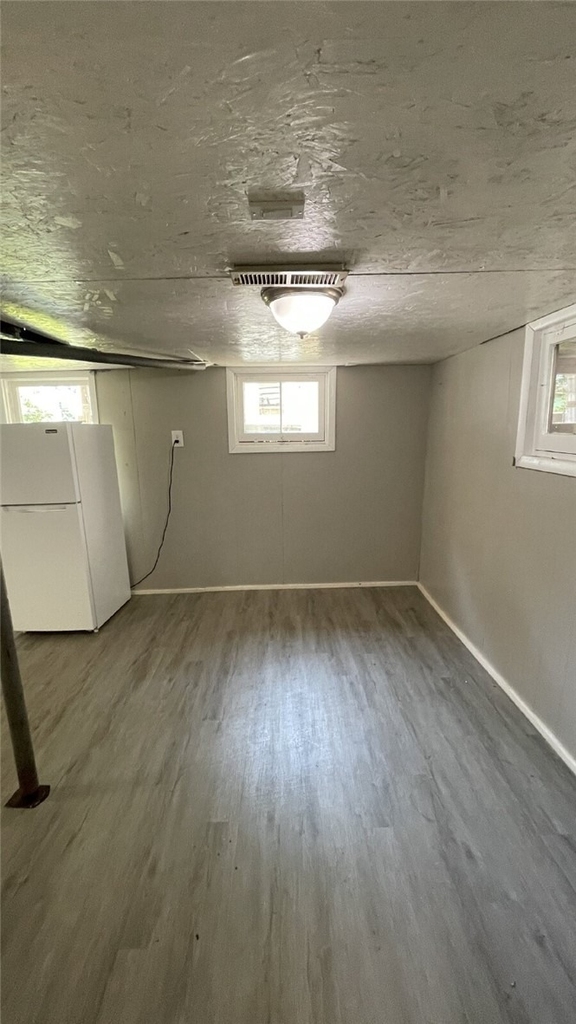 239 Ormond Ave - Photo 9