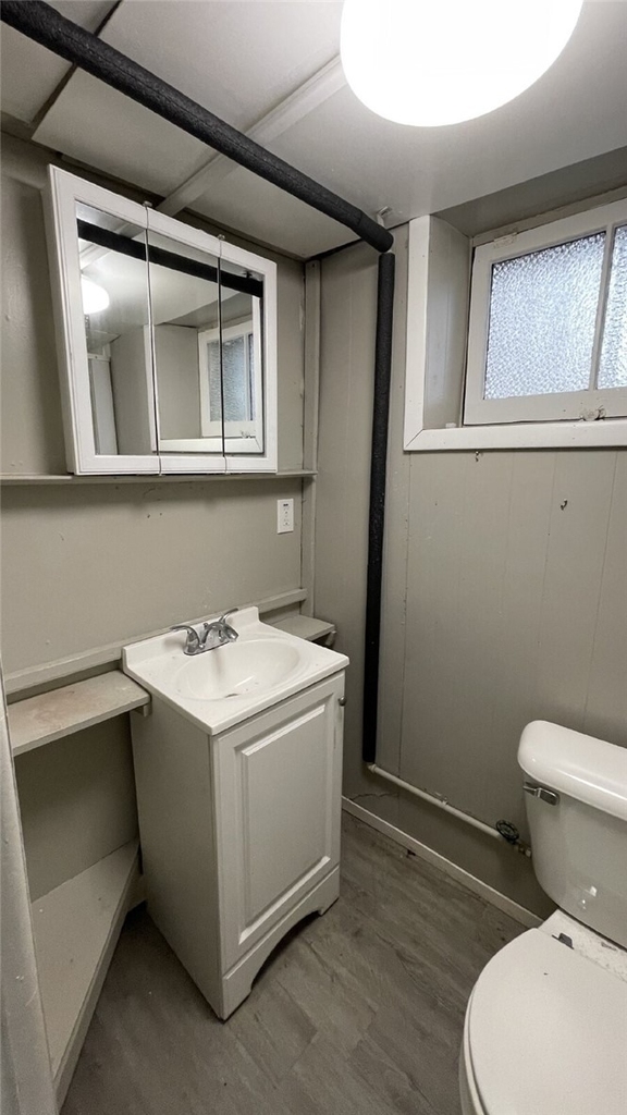 239 Ormond Ave - Photo 13