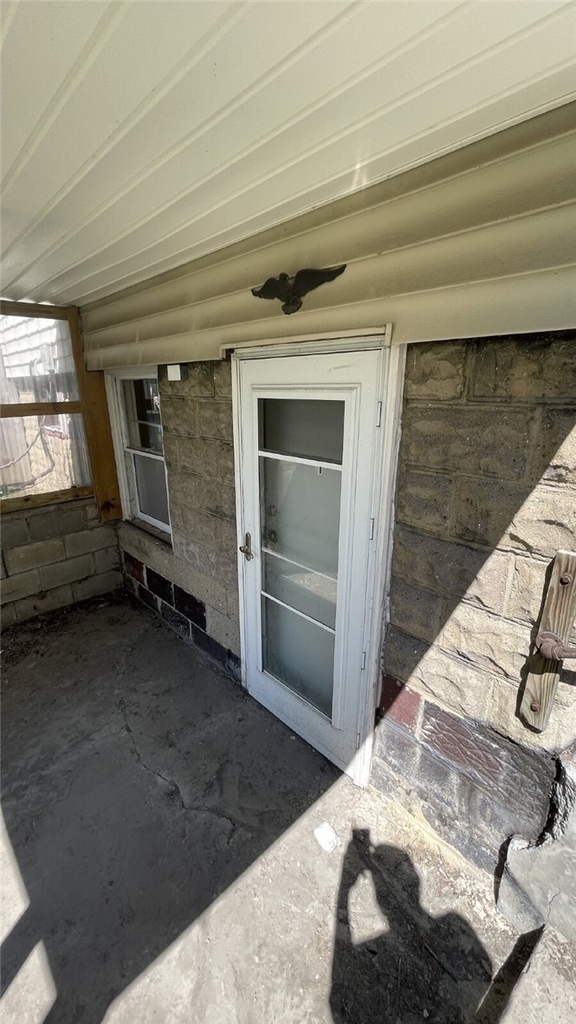239 Ormond Ave - Photo 3