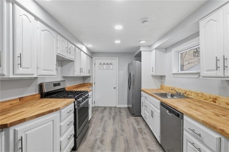 228 Sylvan Walk - Photo 9