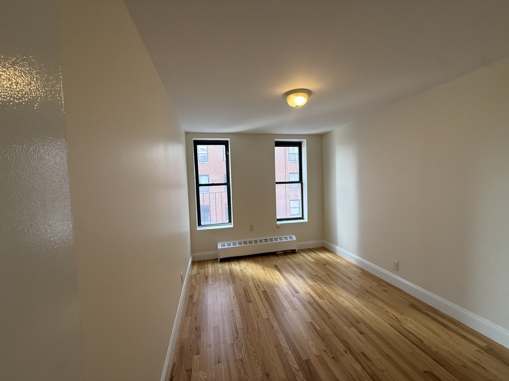516 East 80th Street - Photo 5