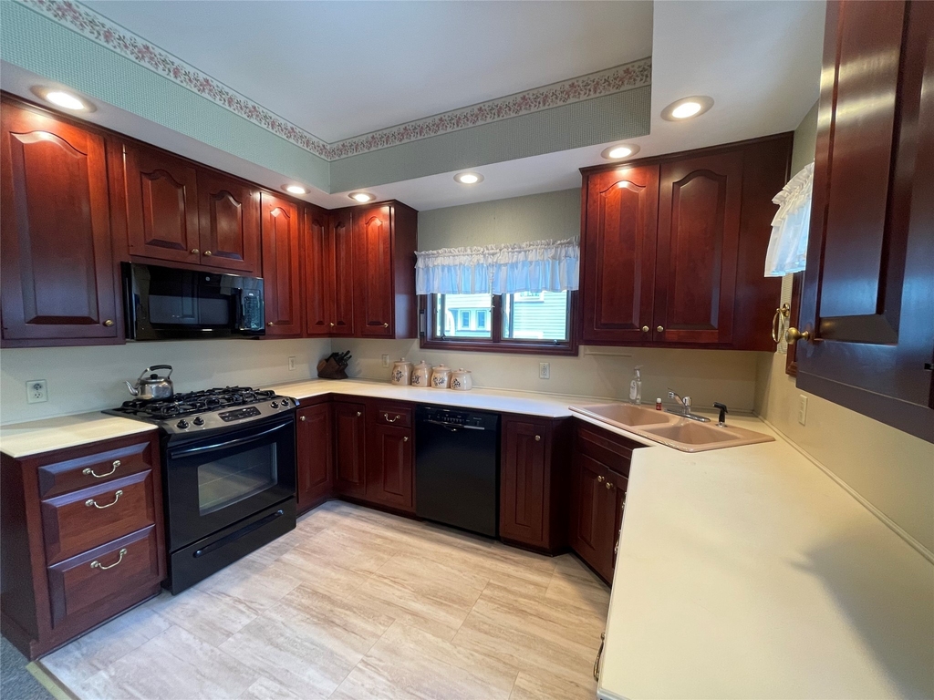 68 Front Street Street - Photo 5
