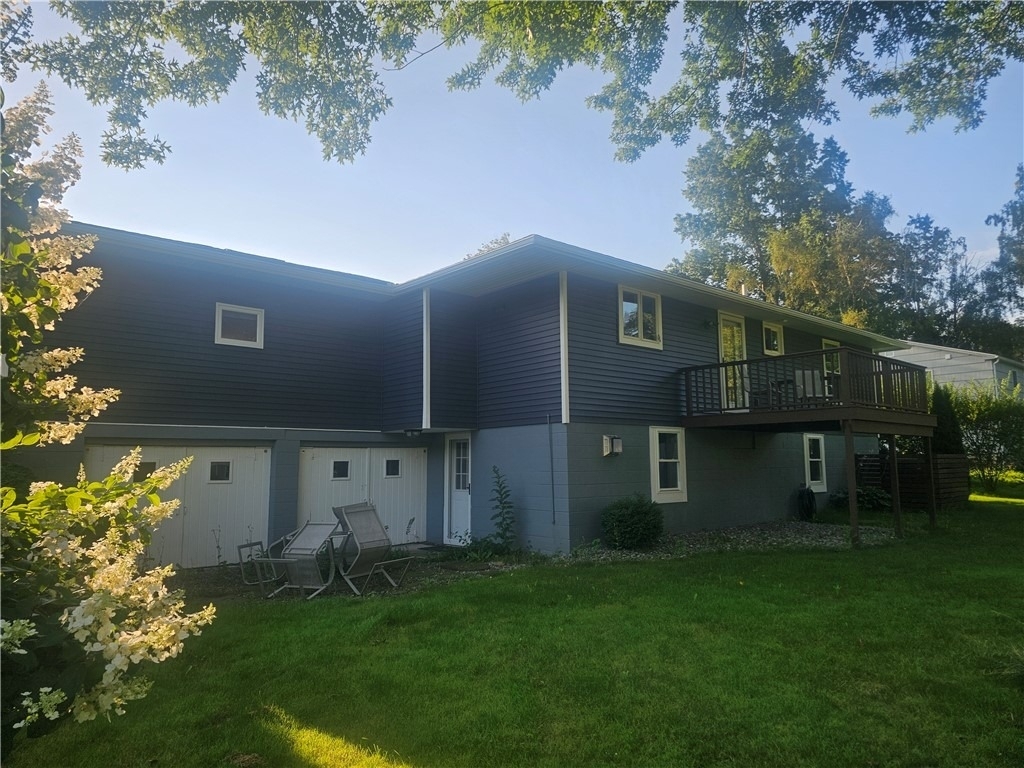 7497 Lake Avenue - Photo 3