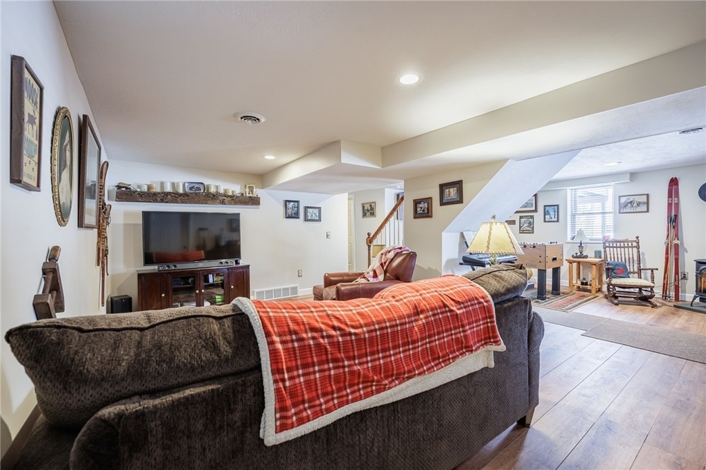 7497 Lake Avenue - Photo 23