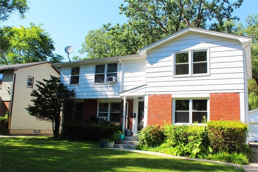 140 Ayrault Drive - Photo 8