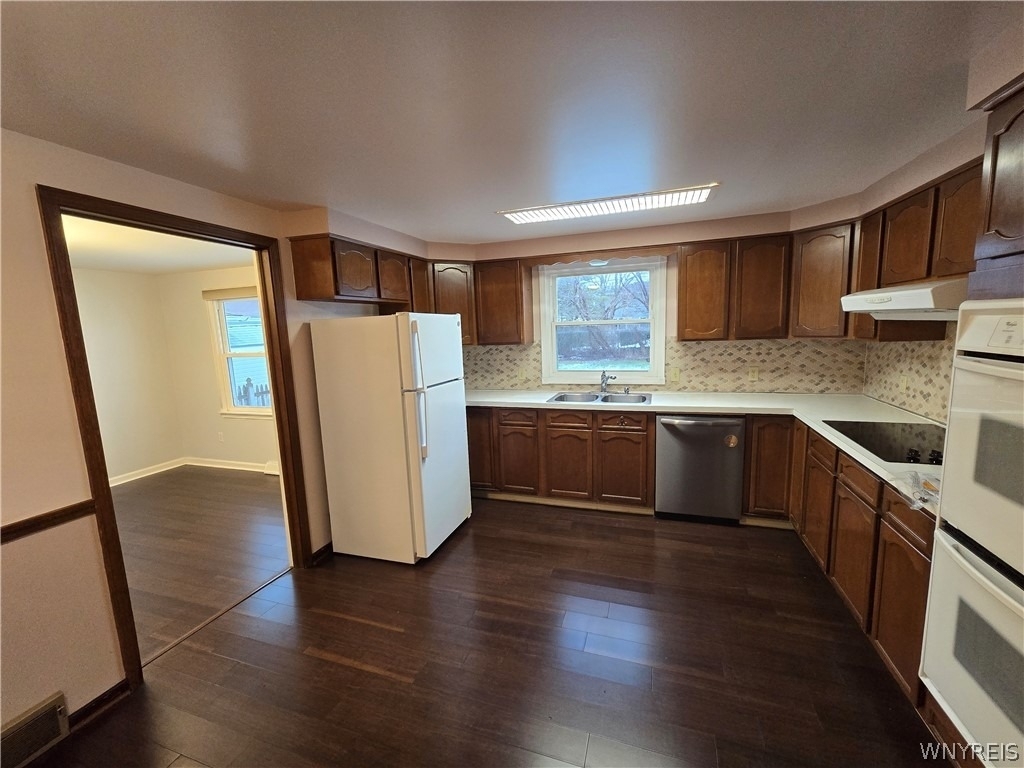161 Foxpoint W - Photo 13