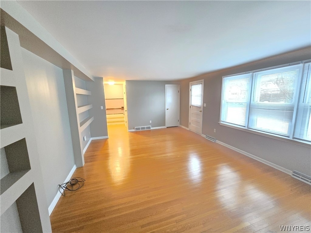 161 Foxpoint W - Photo 16