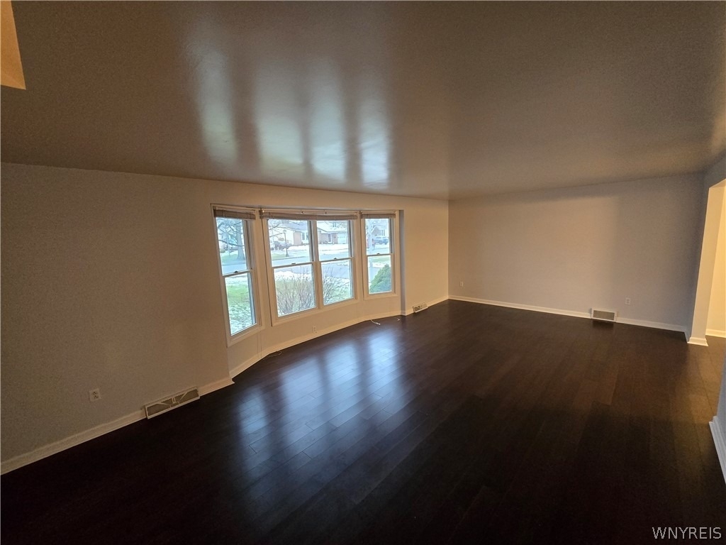 161 Foxpoint W - Photo 7
