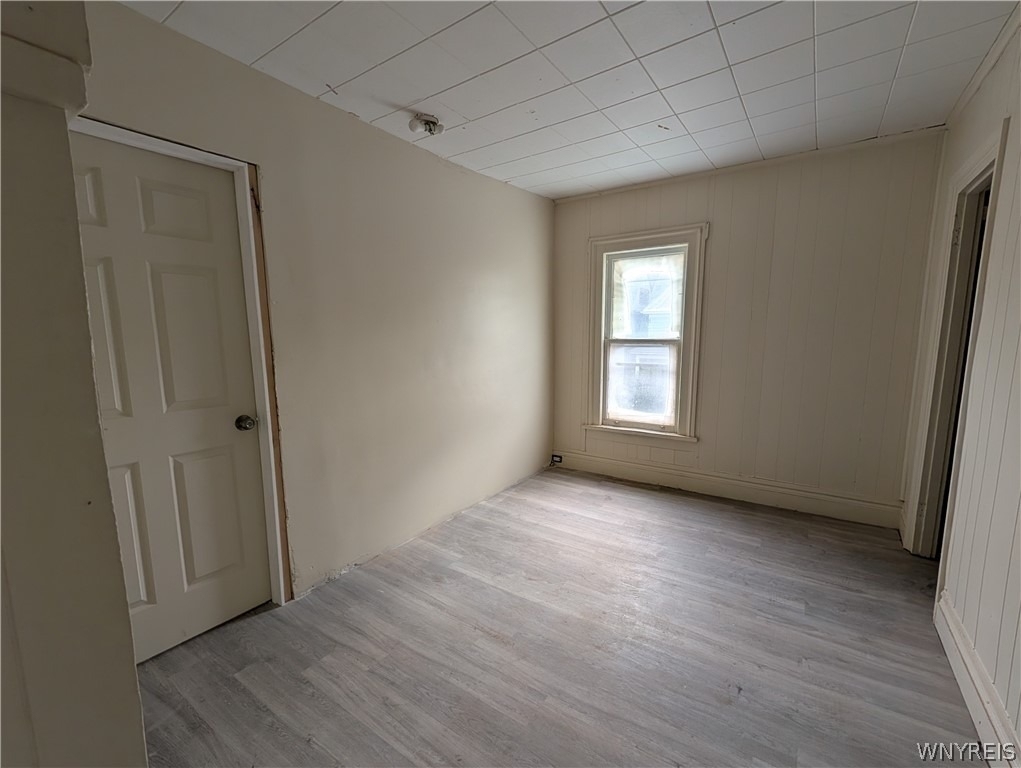 616 7th Ave (upper) - Photo 1