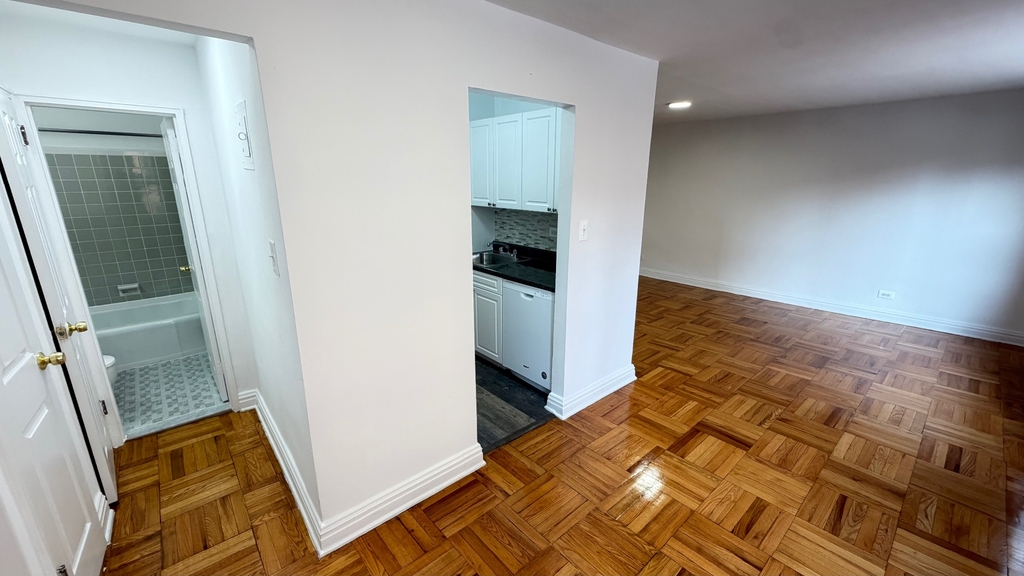 102-20 67th Drive - Photo 15