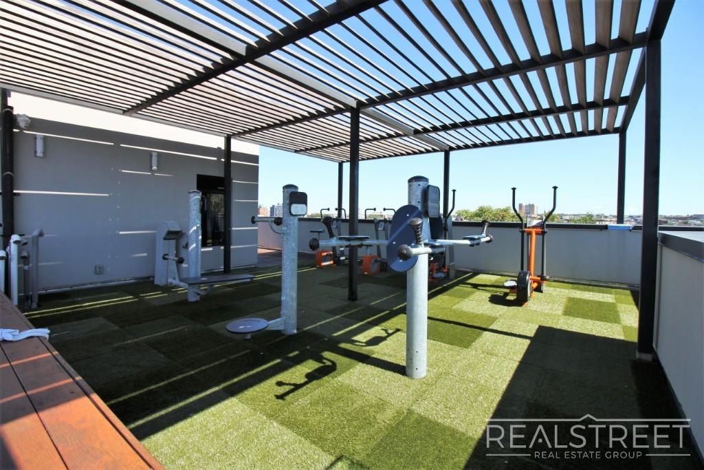 98 Himrod St - Photo 10