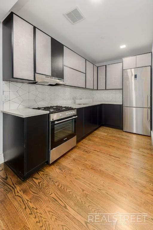 98 Himrod St - Photo 2