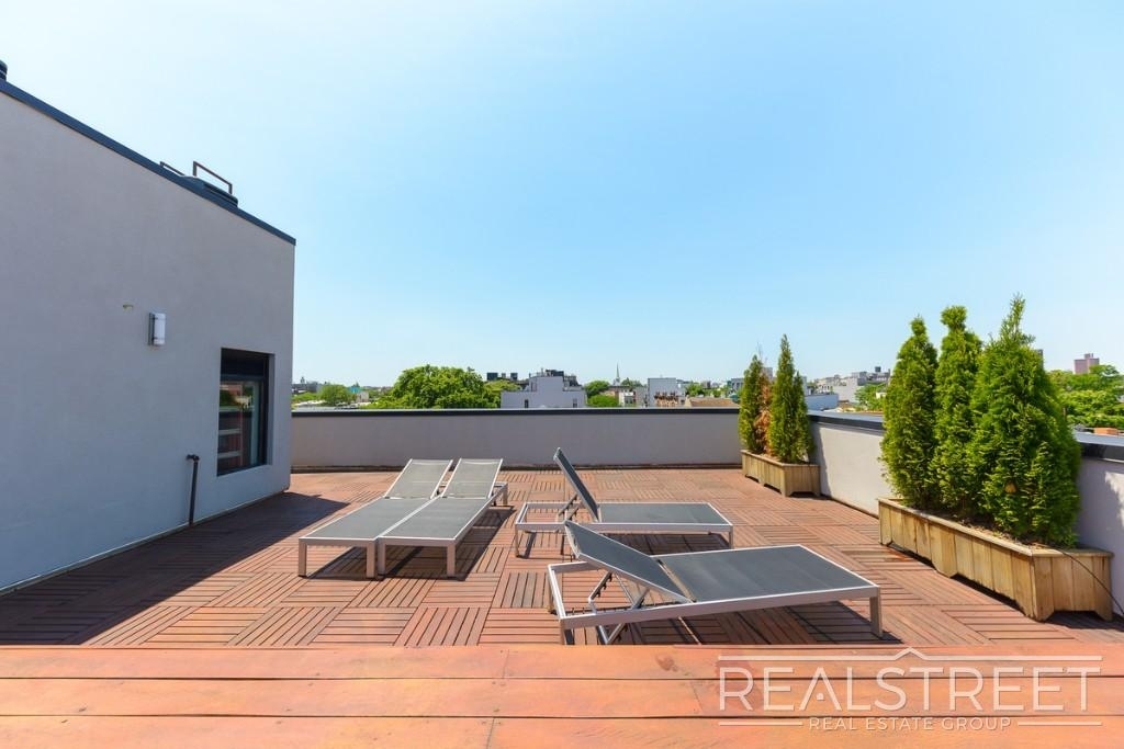 98 Himrod St - Photo 11
