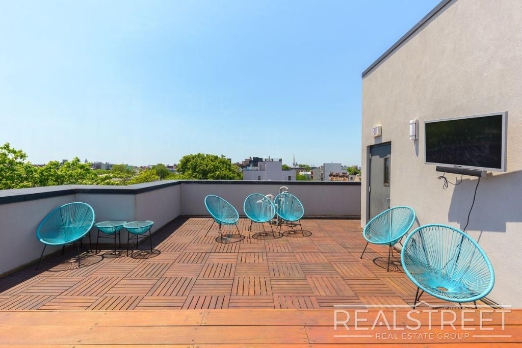 98 Himrod St - Photo 14