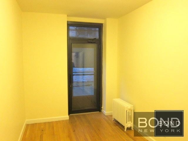 East 84th Street - Photo 7