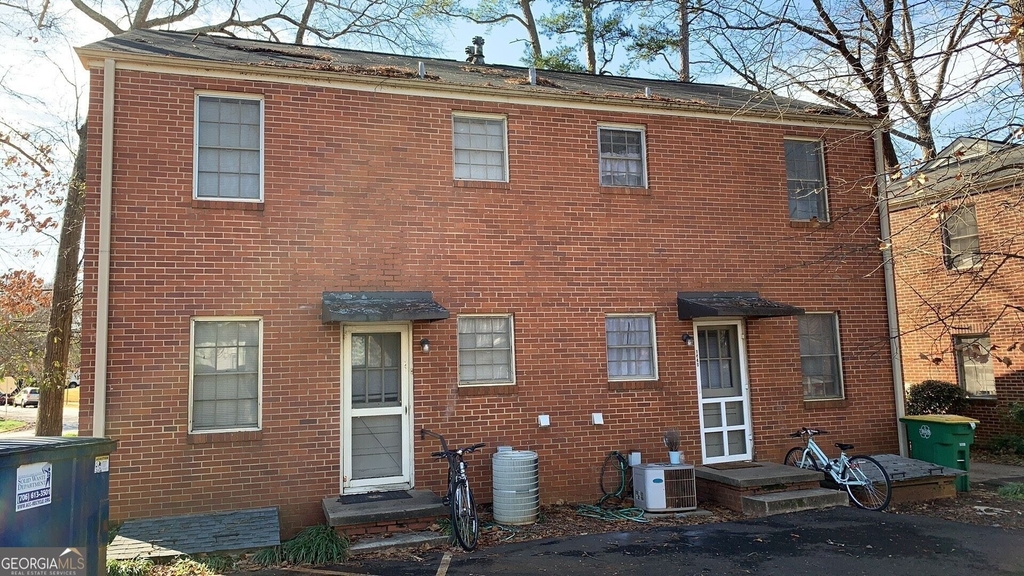 1451 Milledge Avenue - Photo 1
