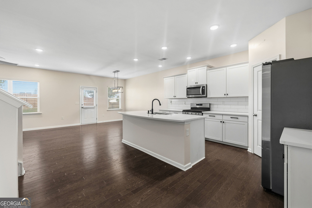 800 Royal Red Court - Photo 3