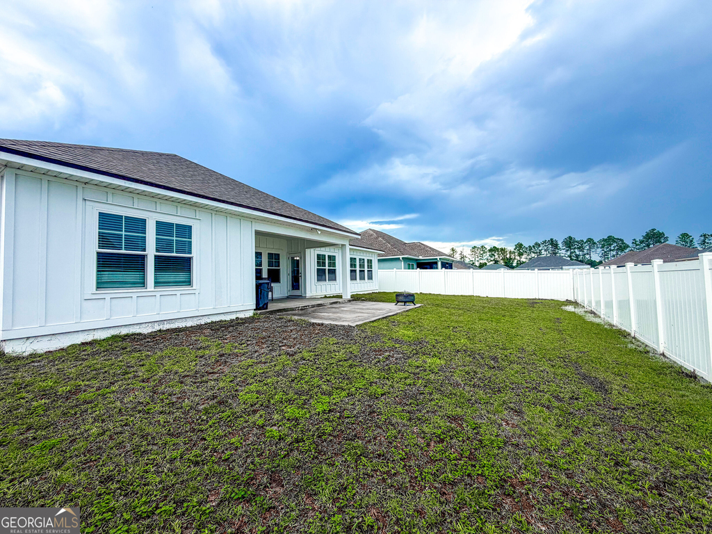 106 Pomegranate Street - Photo 1