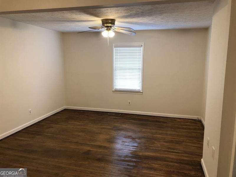 1579 Rockbridge Road - Photo 5