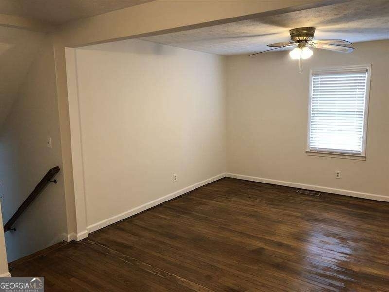 1579 Rockbridge Road - Photo 4