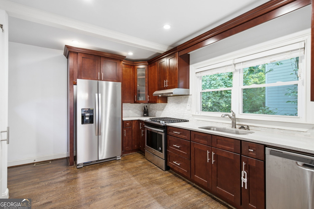 1669 Emerald Avenue Sw - Photo 9