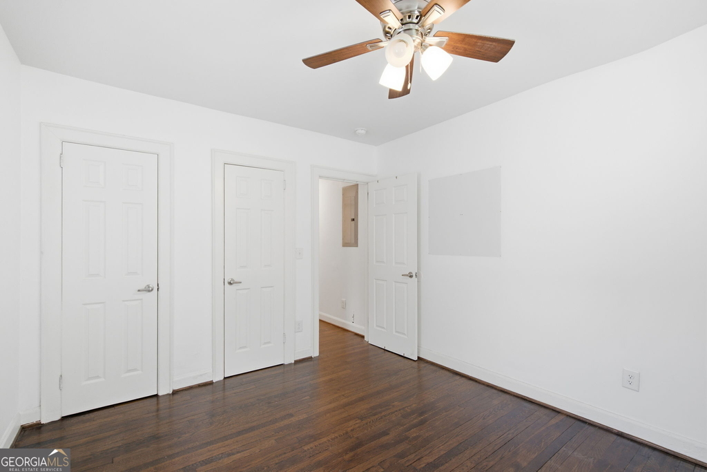 1669 Emerald Avenue Sw - Photo 18