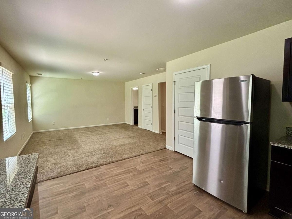 629 Carlton Pointe Drive - Photo 5