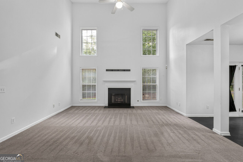 1201 Shelborne Way - Photo 1
