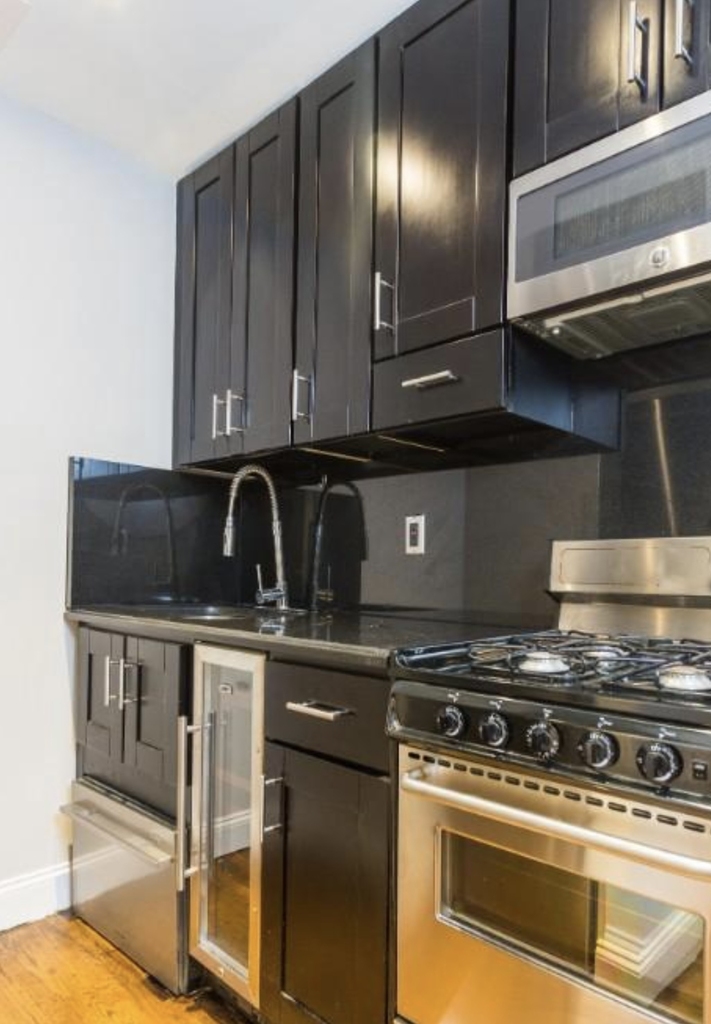 West 53rd Street - Photo 2