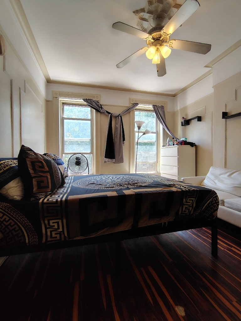 Sterling Place at Nostrand Avenue - Photo 3