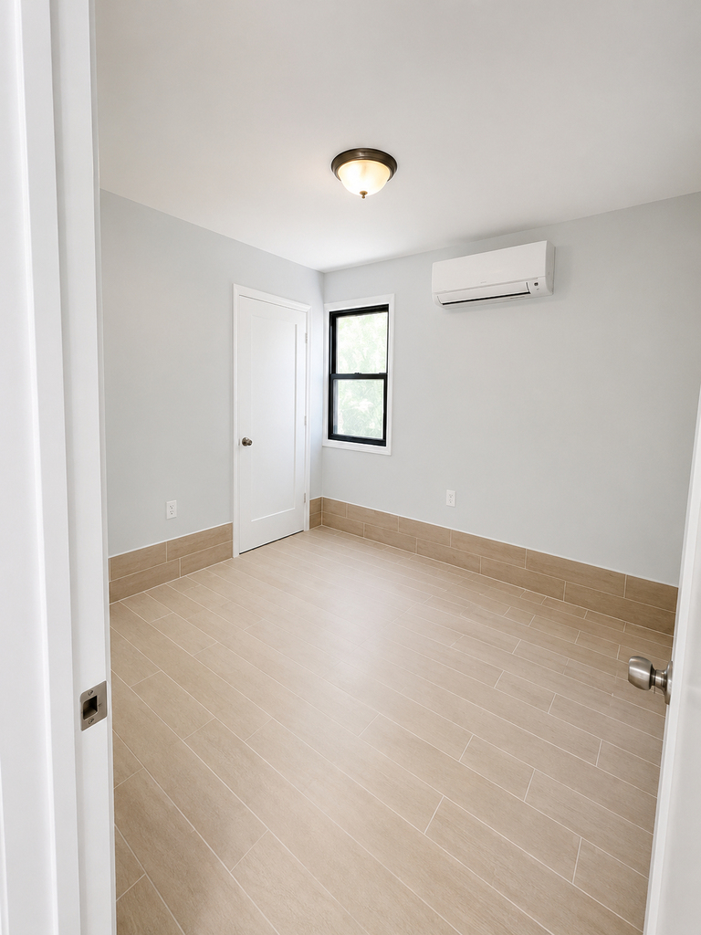 72-21 Burchell Avenue - Photo 3