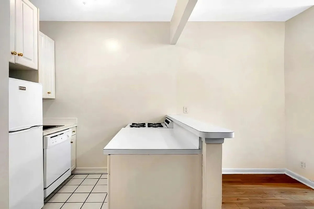 417 West 56th Street - Photo 2
