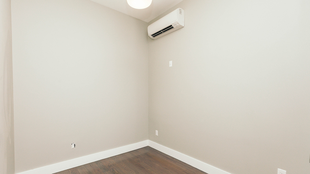 659 Seneca Ave 11385 - Photo 10