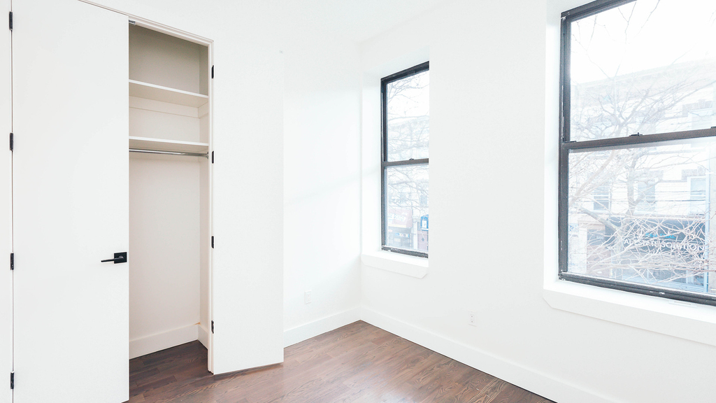 659 Seneca Ave 11385 - Photo 5