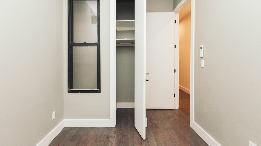 659 Seneca Ave 11385 - Photo 3