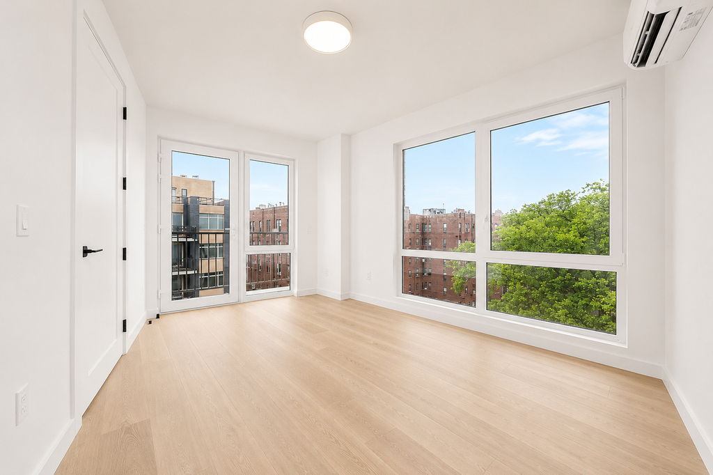 1615 Cedar Street - Photo 0